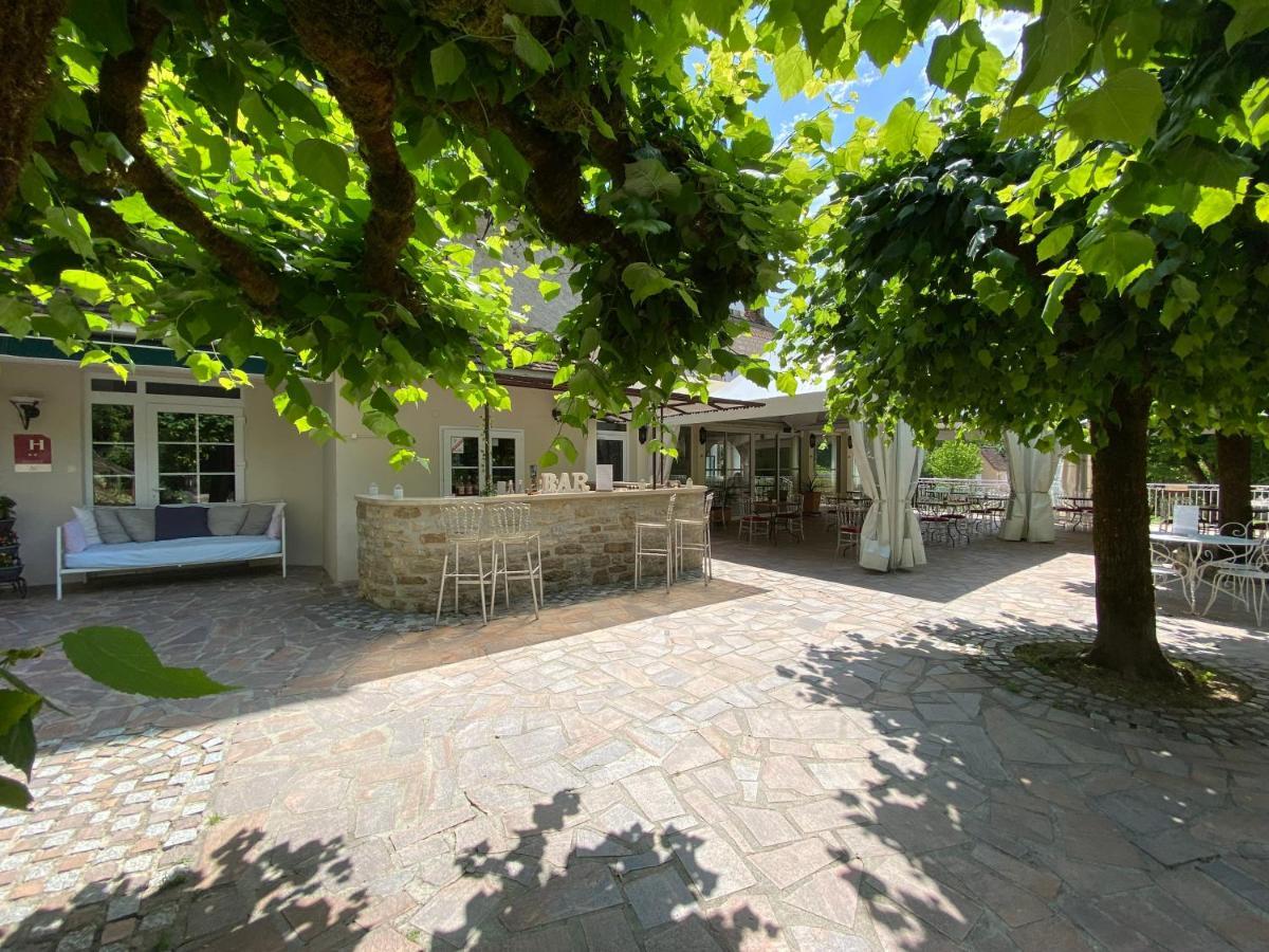 Logis Hotels - Hotel Restaurant Domaine Les Falaises 마텔 외부 사진