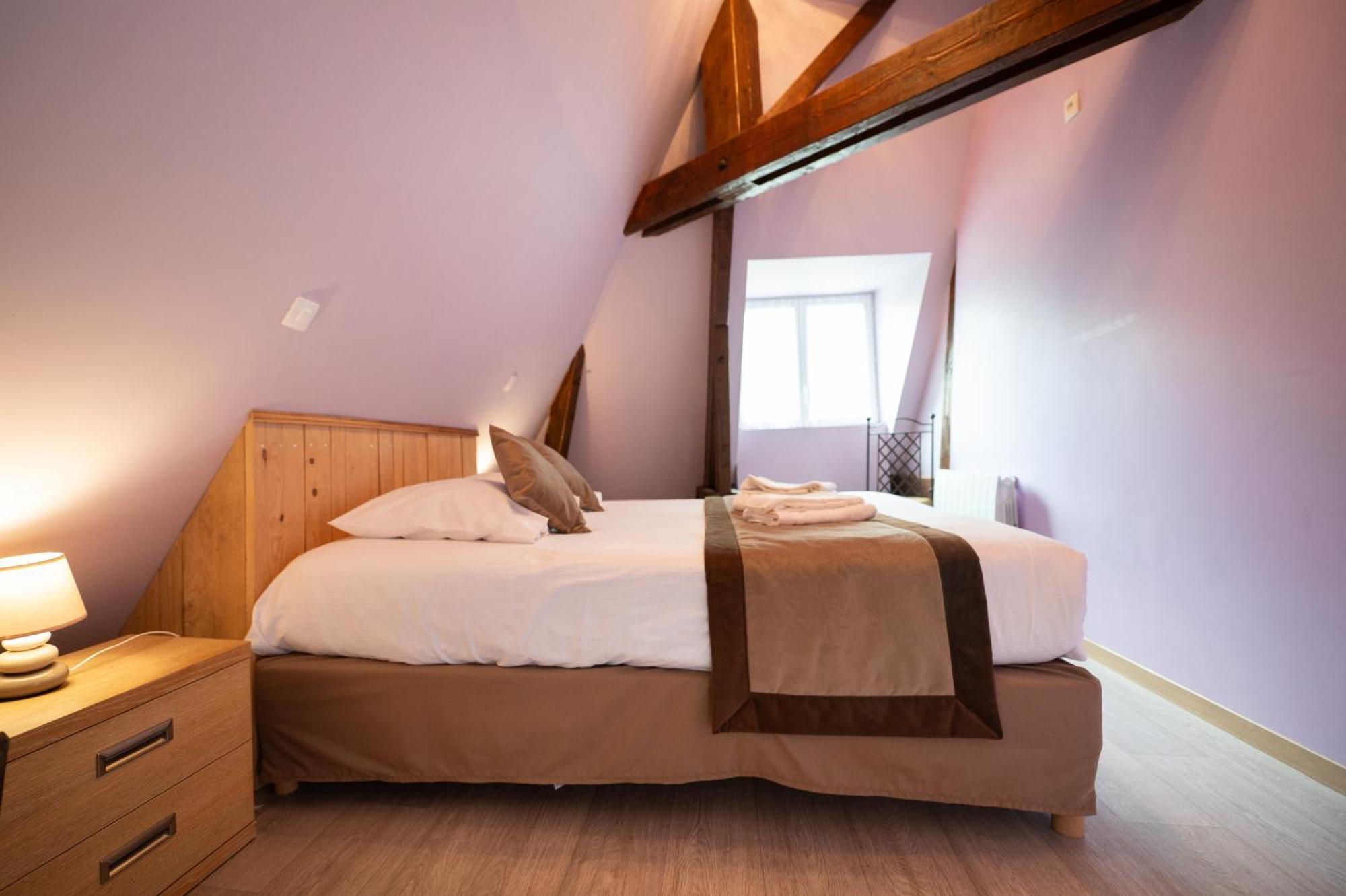 Logis Hotels - Hotel Restaurant Domaine Les Falaises 마텔 객실 사진