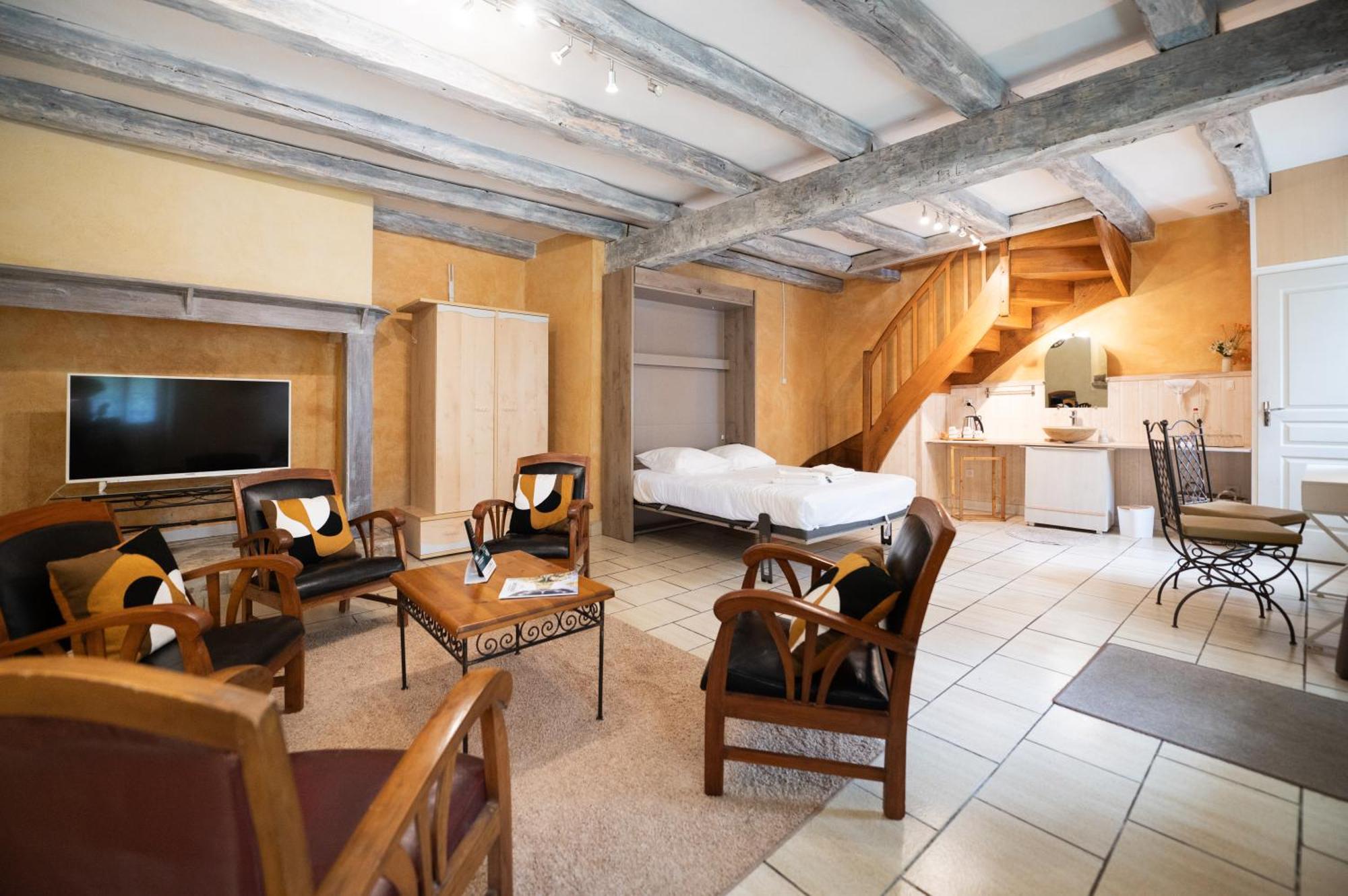 Logis Hotels - Hotel Restaurant Domaine Les Falaises 마텔 객실 사진